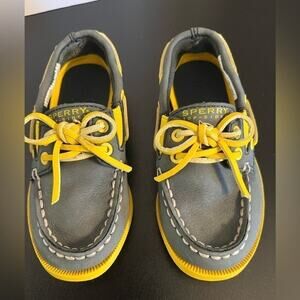 SPERRY BOYS “BOAT” SHOE SIZE 8.5 MINT